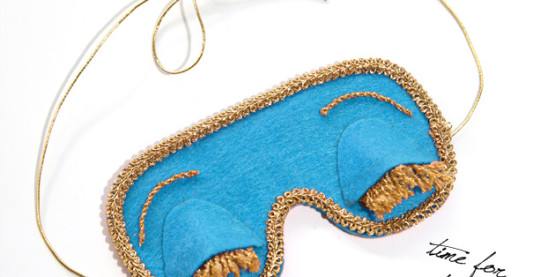trinkets-in-bloom-aqua-DIY-SLEEP-MASK