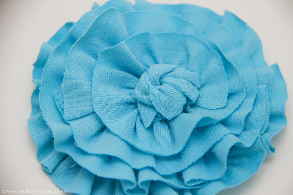 Как изготовить мягкую розу-цветок из ткани без профессионального оборудования